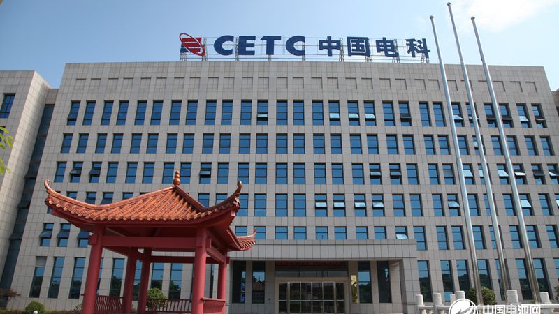 小型继电器尺寸对照图：揭秘选型背后的技术逻辑